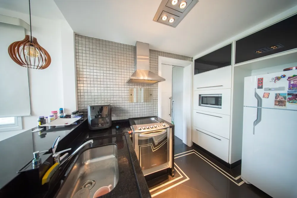 Apartamento, 1 quarto, 75 m² - Foto 2