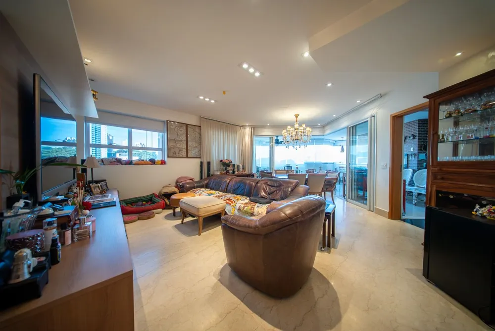 Apartamento, 4 quartos, 200 m² - Foto 1
