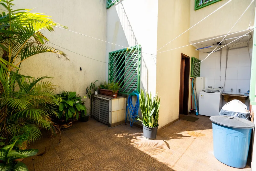 Sobrado, 3 quartos, 189 m² - Foto 1