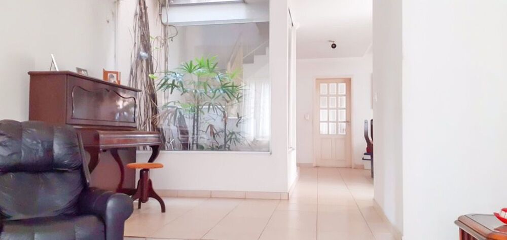 Sobrado, 3 quartos, 280 m² - Foto 1