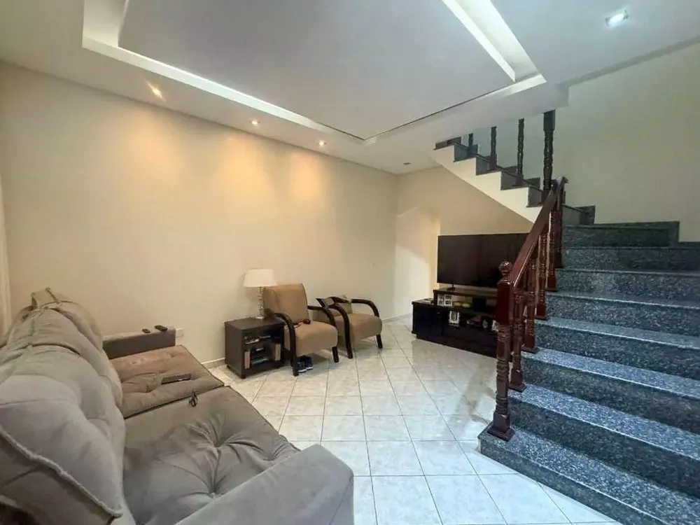 Sobrado, 3 quartos, 220 m² - Foto 1