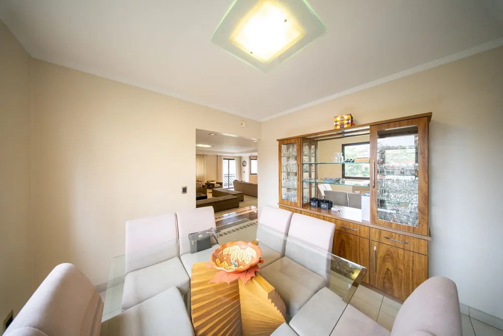 Apartamento, 3 quartos, 183 m² - Foto 2