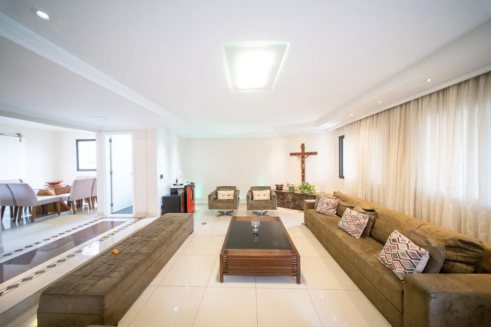 Apartamento, 3 quartos, 183 m² - Foto 1