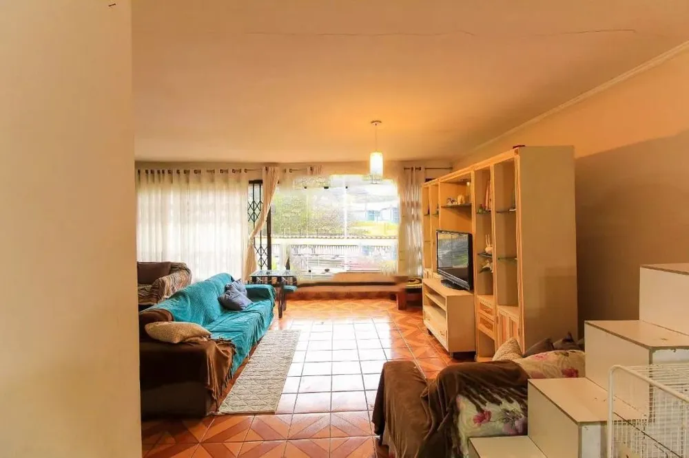 Sobrado, 5 quartos, 358 m² - Foto 1