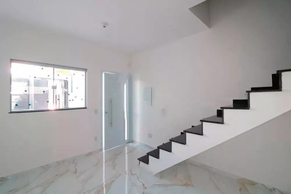 Sobrado à venda com 2 quartos, 70m² - Foto 4