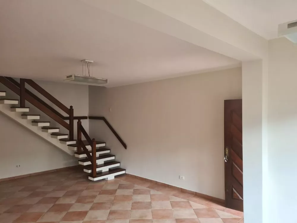 Sobrado à venda com 3 quartos, 197m² - Foto 3