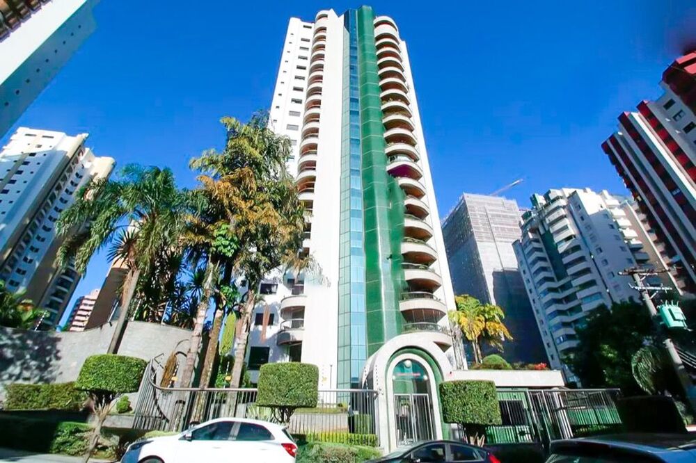 Apartamento, 3 quartos, 233 m² - Foto 2