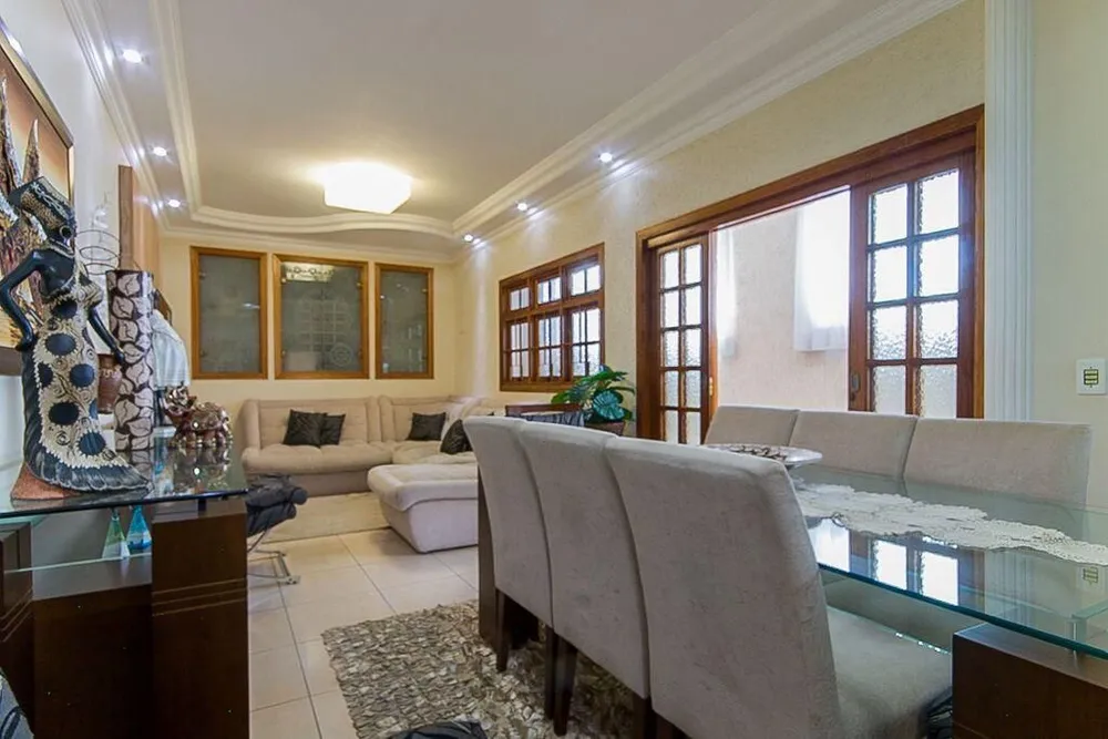 Sobrado, 5 quartos, 200 m² - Foto 2