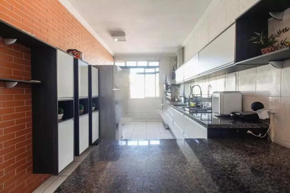 Sobrado, 4 quartos, 520 m² - Foto 1