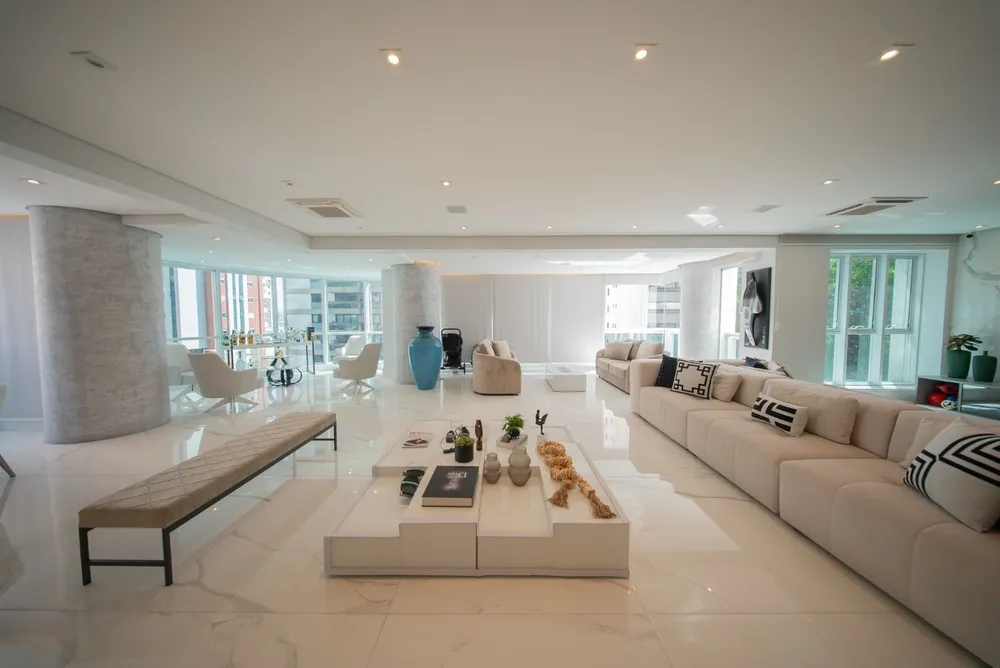 Apartamento, 3 quartos, 335 m² - Foto 2