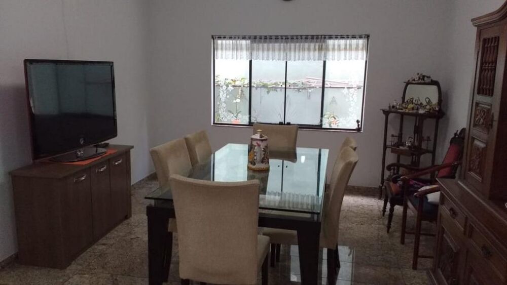 Sobrado, 4 quartos, 322 m² - Foto 1