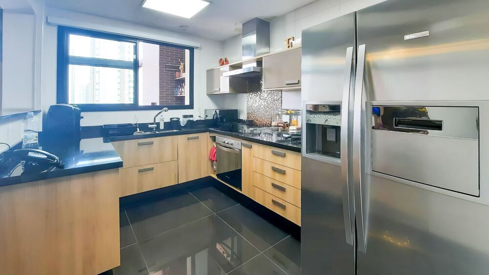 Apartamento, 3 quartos, 164 m² - Foto 2
