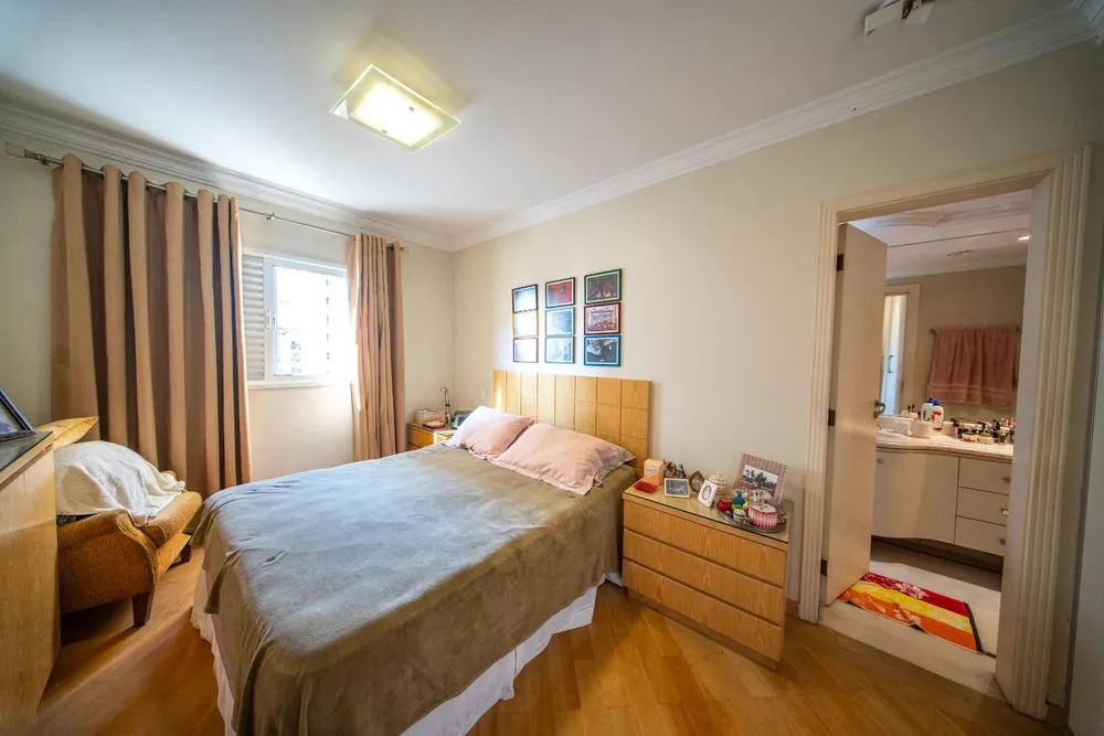 Apartamento, 3 quartos, 124 m² - Foto 2