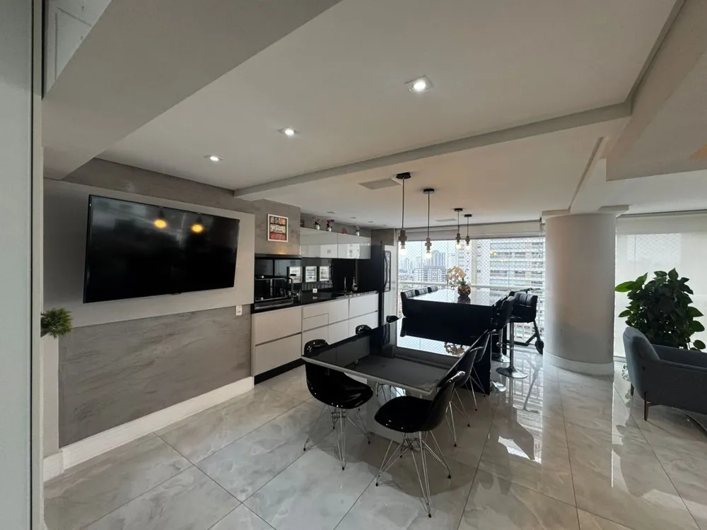 Apartamento, 3 quartos, 242 m² - Foto 2