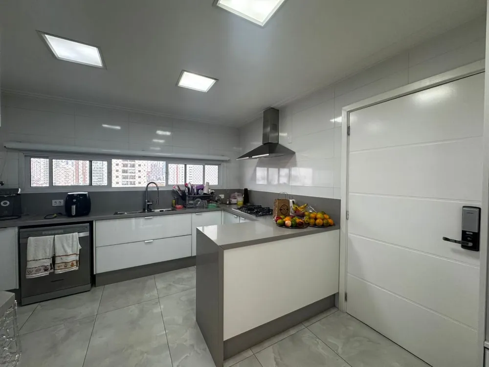 Apartamento, 3 quartos, 242 m² - Foto 5
