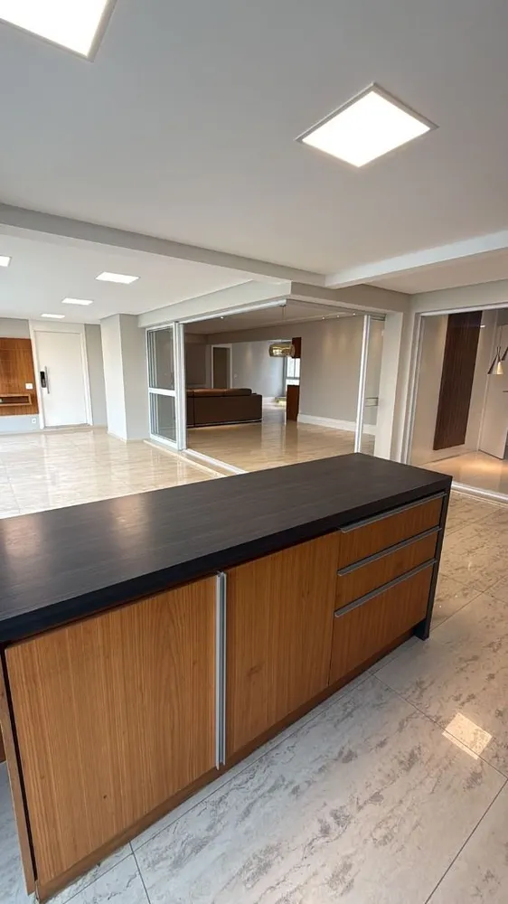 Apartamento, 3 quartos, 242 m² - Foto 7