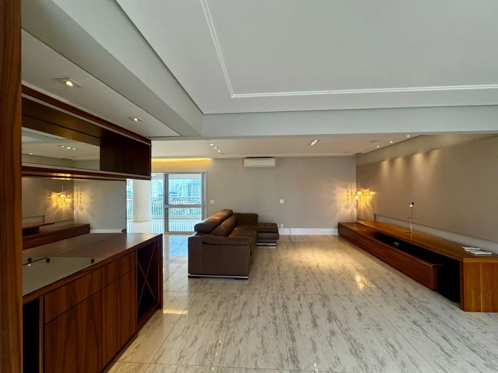 Apartamento, 3 quartos, 242 m² - Foto 11