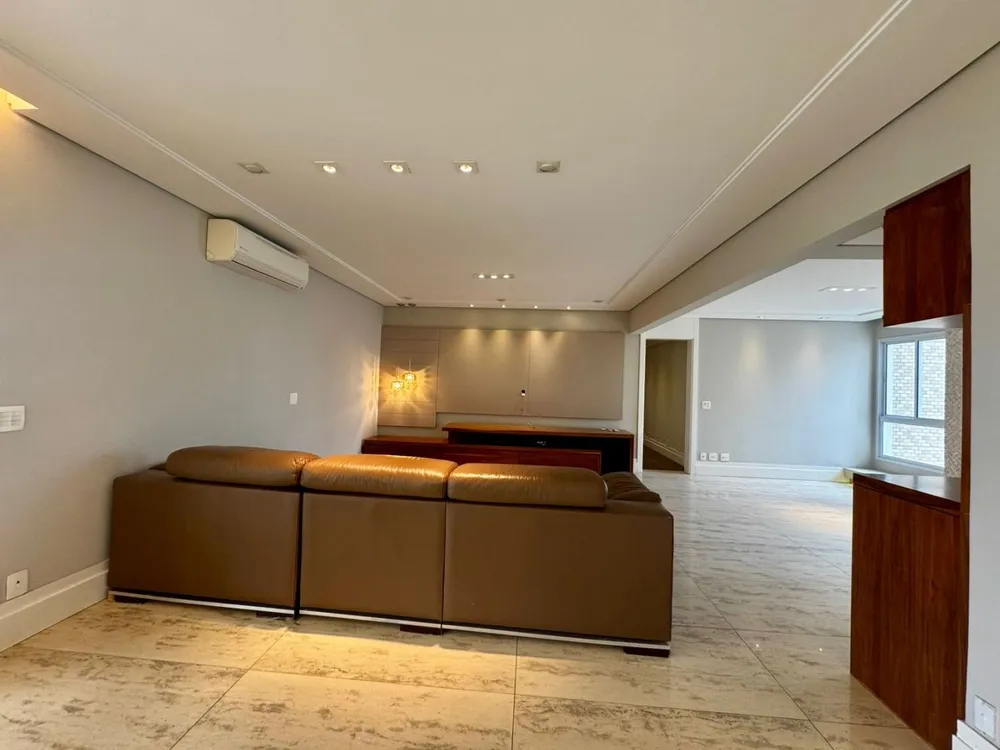 Apartamento, 3 quartos, 242 m² - Foto 16