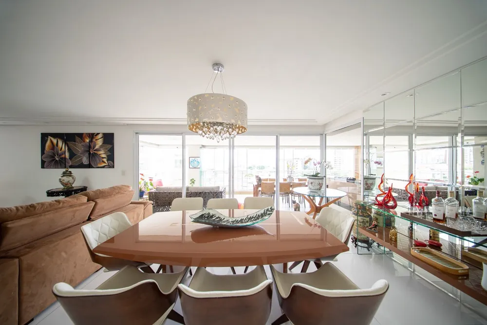 Apartamento, 3 quartos, 224 m² - Foto 1