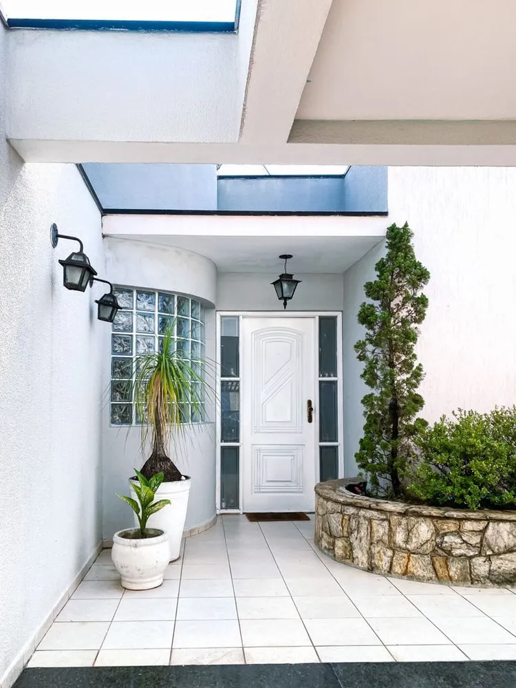 Sobrado, 3 quartos, 224 m² - Foto 2