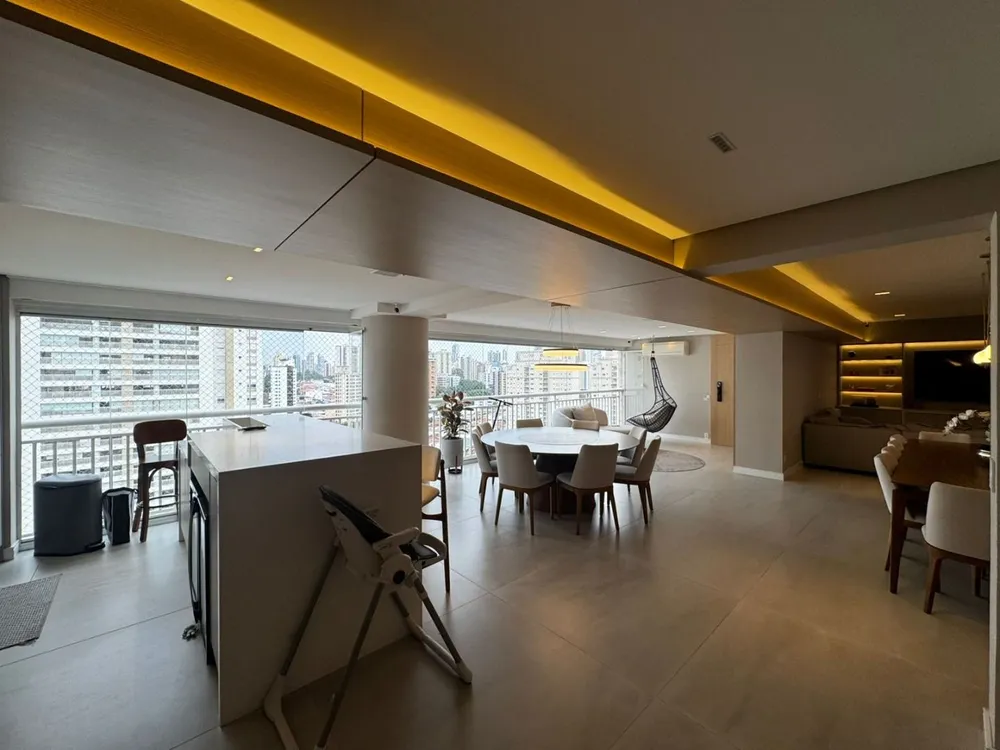Apartamento, 4 quartos, 242 m² - Foto 2
