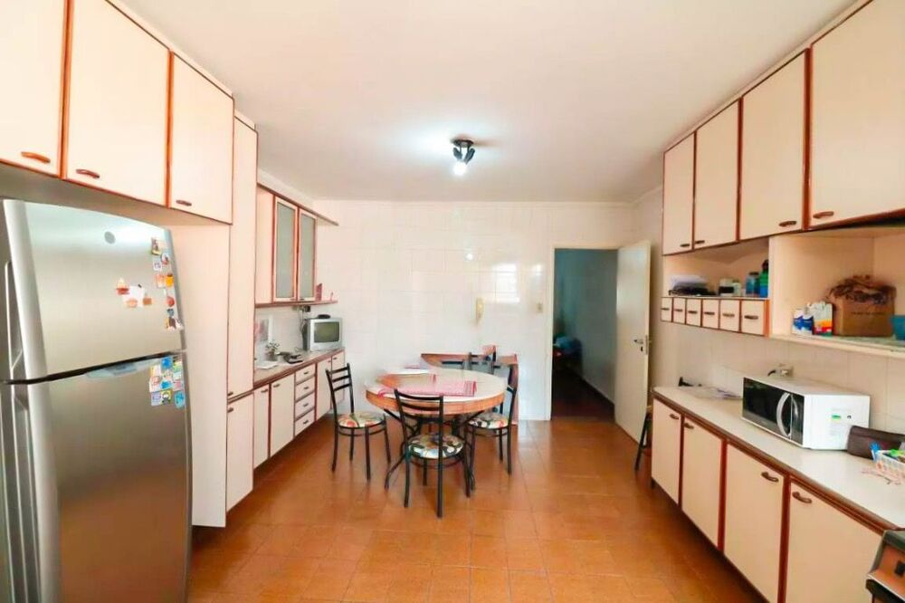 Sobrado, 3 quartos, 200 m² - Foto 2