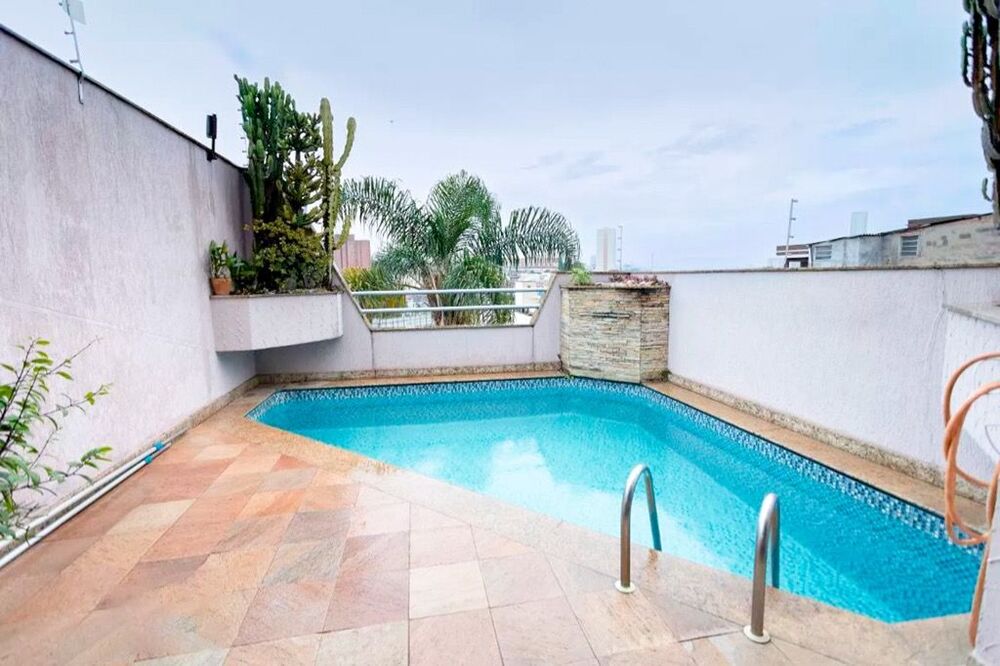 Sobrado à venda com 4 quartos, 500m² - Foto 1
