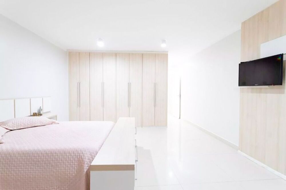 Sobrado à venda com 4 quartos, 500m² - Foto 2