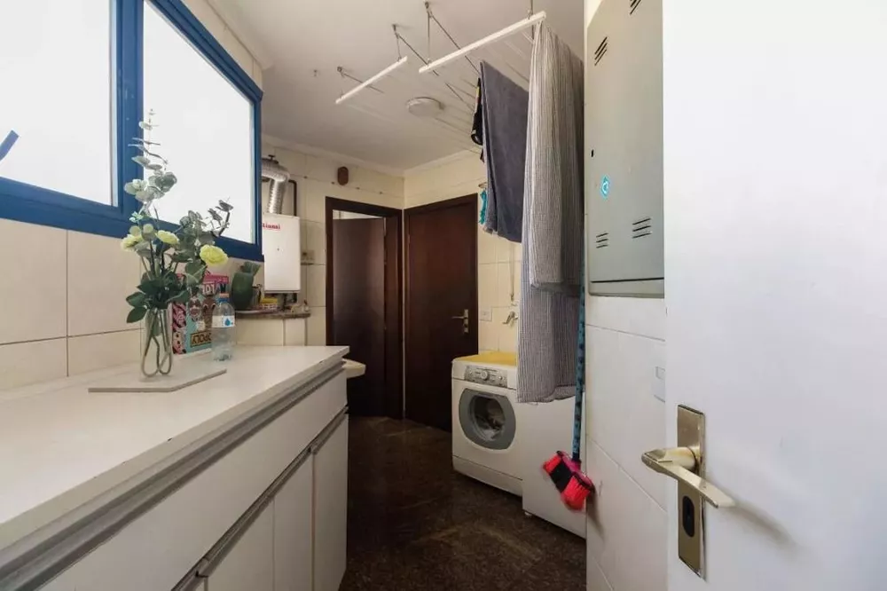 Apartamento à venda com 4 quartos, 180m² - Foto 36