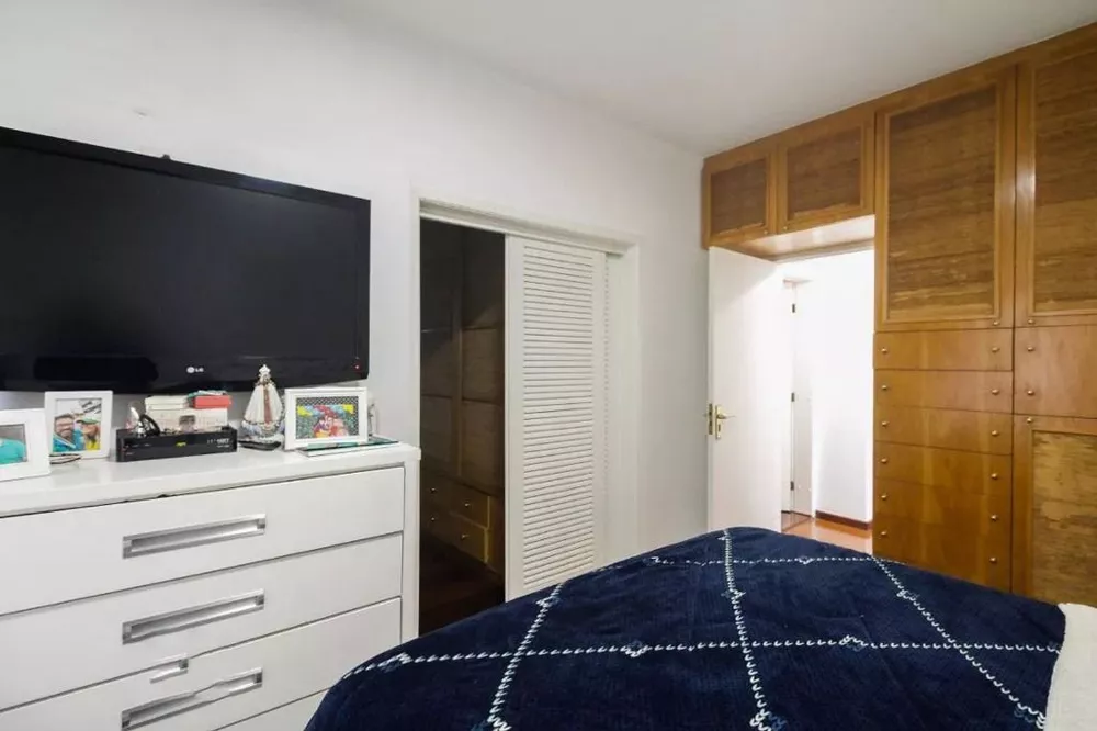 Apartamento à venda com 4 quartos, 180m² - Foto 8