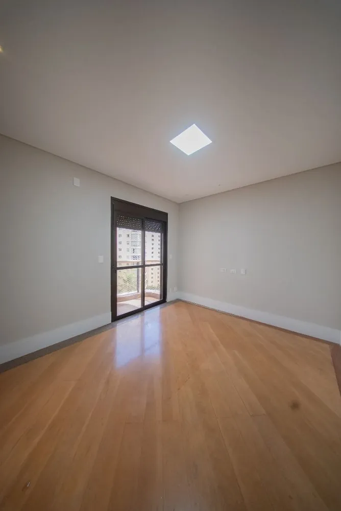 Apartamento, 3 quartos, 246 m² - Foto 11