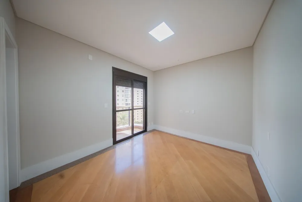 Apartamento, 3 quartos, 246 m² - Foto 10