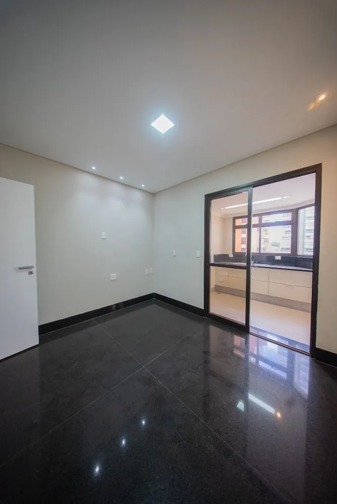 Apartamento, 3 quartos, 246 m² - Foto 5