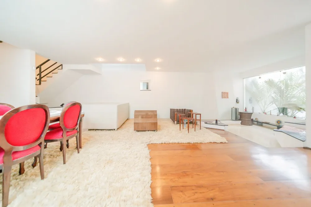 Sobrado, 4 quartos, 320 m² - Foto 1