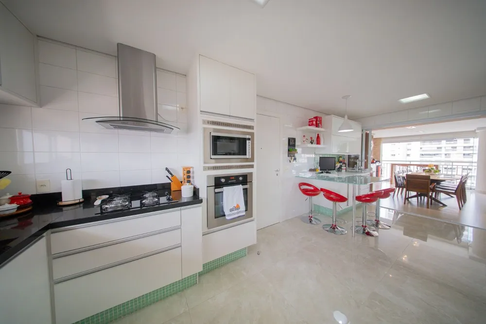 Apartamento, 4 quartos, 242 m² - Foto 10