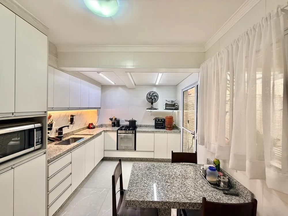 Sobrado, 3 quartos, 204 m² - Foto 8