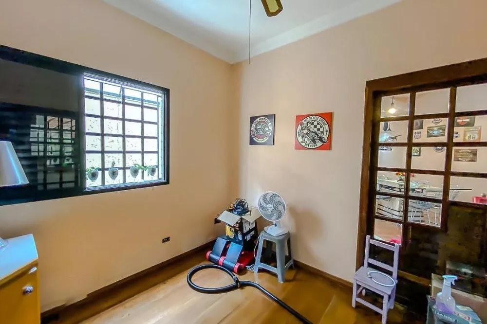 Sobrado à venda com 4 quartos, 240m² - Foto 4