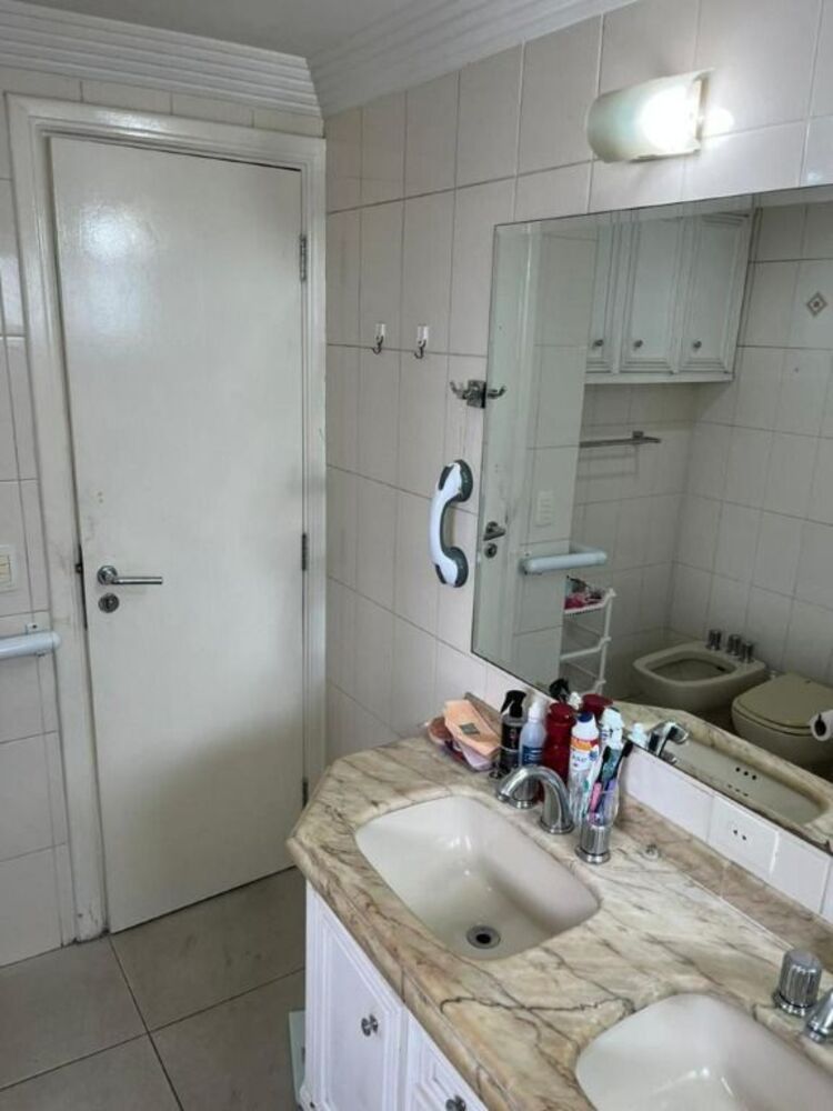 Apartamento à venda com 4 quartos, 200m² - Foto 20