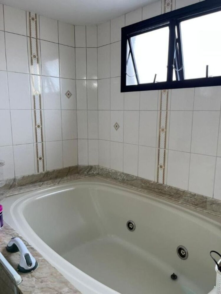 Apartamento à venda com 4 quartos, 200m² - Foto 19