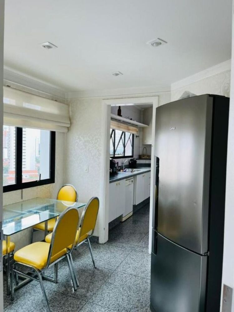 Apartamento à venda com 4 quartos, 200m² - Foto 29