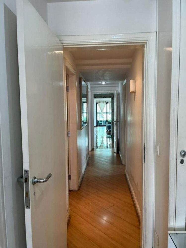 Apartamento à venda com 4 quartos, 200m² - Foto 8