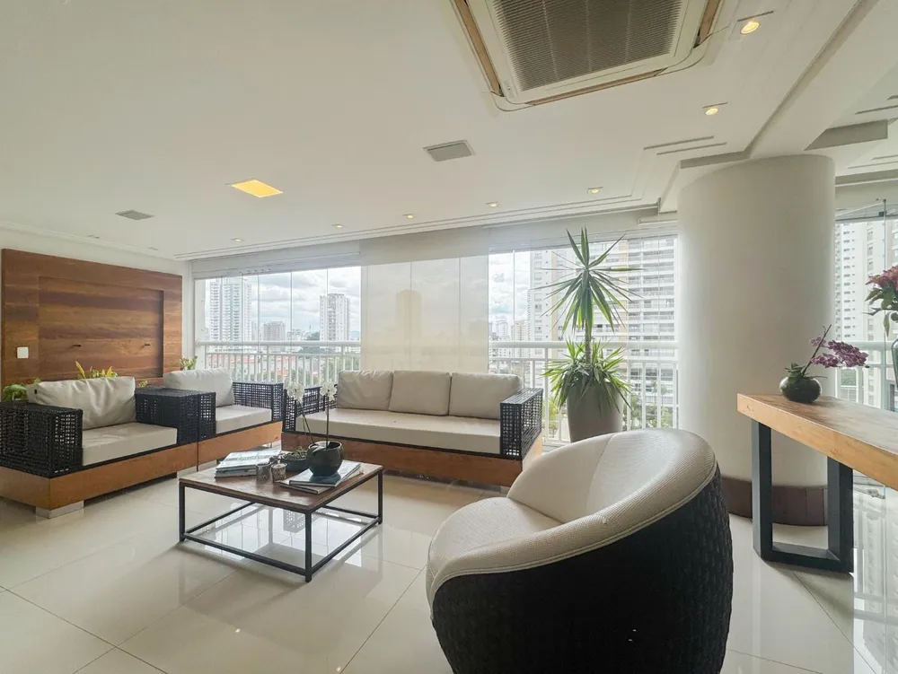 Apartamento, 4 quartos, 242 m² - Foto 1