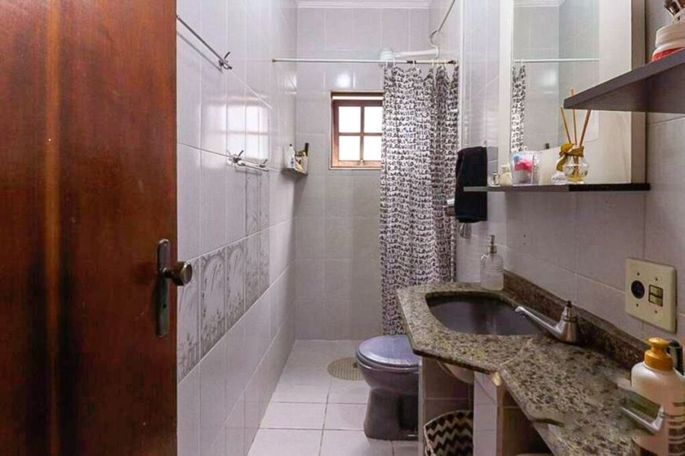 Casa à venda com 3 quartos, 110m² - Foto 2