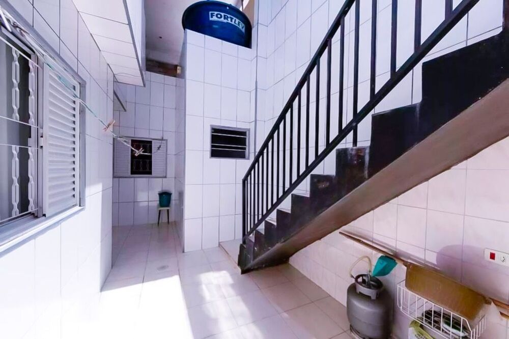 Casa à venda com 2 quartos, 140m² - Foto 18