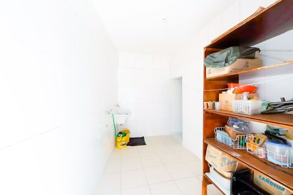 Casa à venda com 2 quartos, 140m² - Foto 11