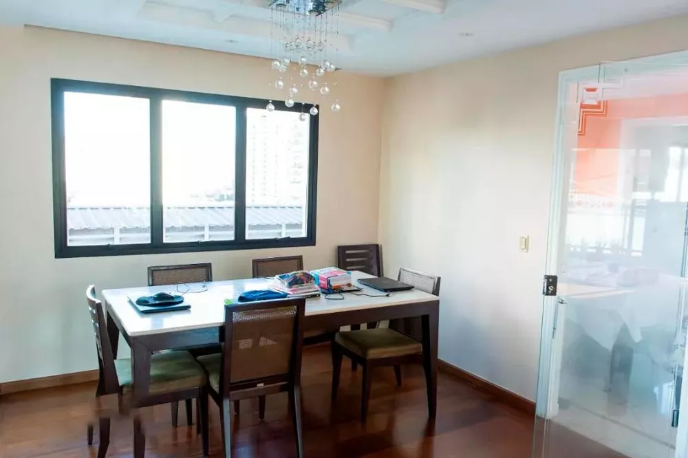 Apartamento à venda com 3 quartos, 218m² - Foto 1