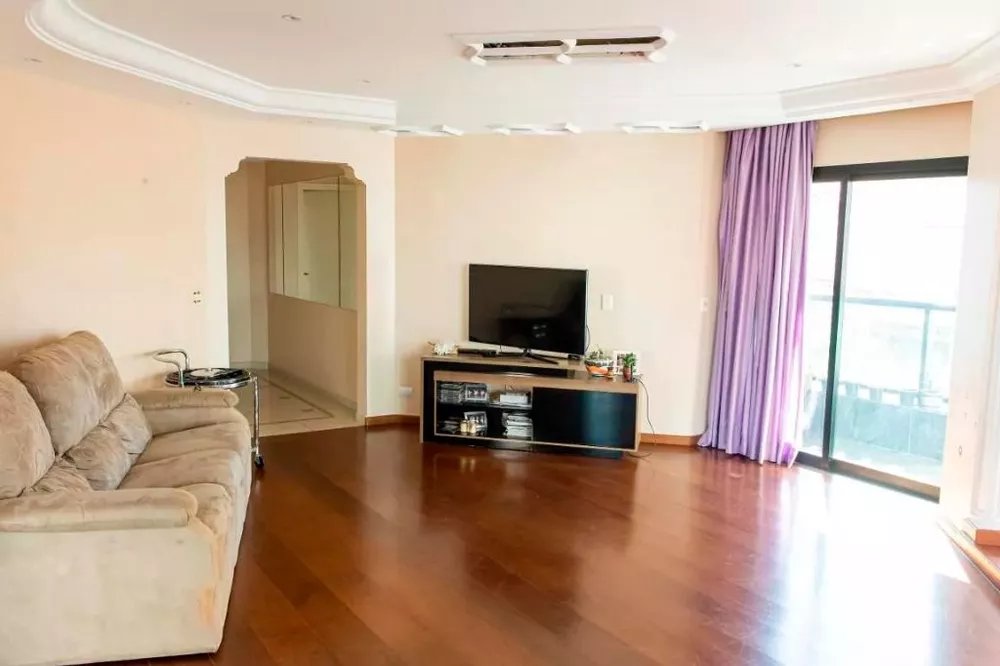 Apartamento à venda com 3 quartos, 218m² - Foto 2