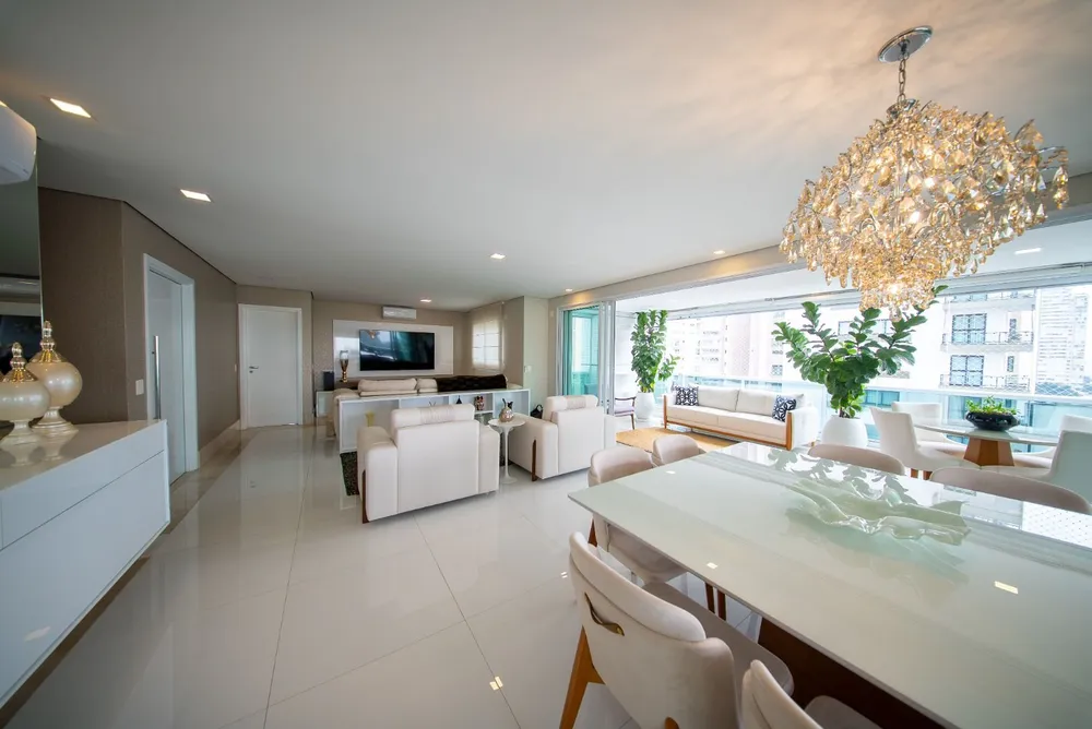 Apartamento, 4 quartos, 247 m² - Foto 1