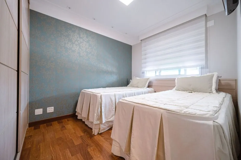 Apartamento, 3 quartos, 218 m² - Foto 2