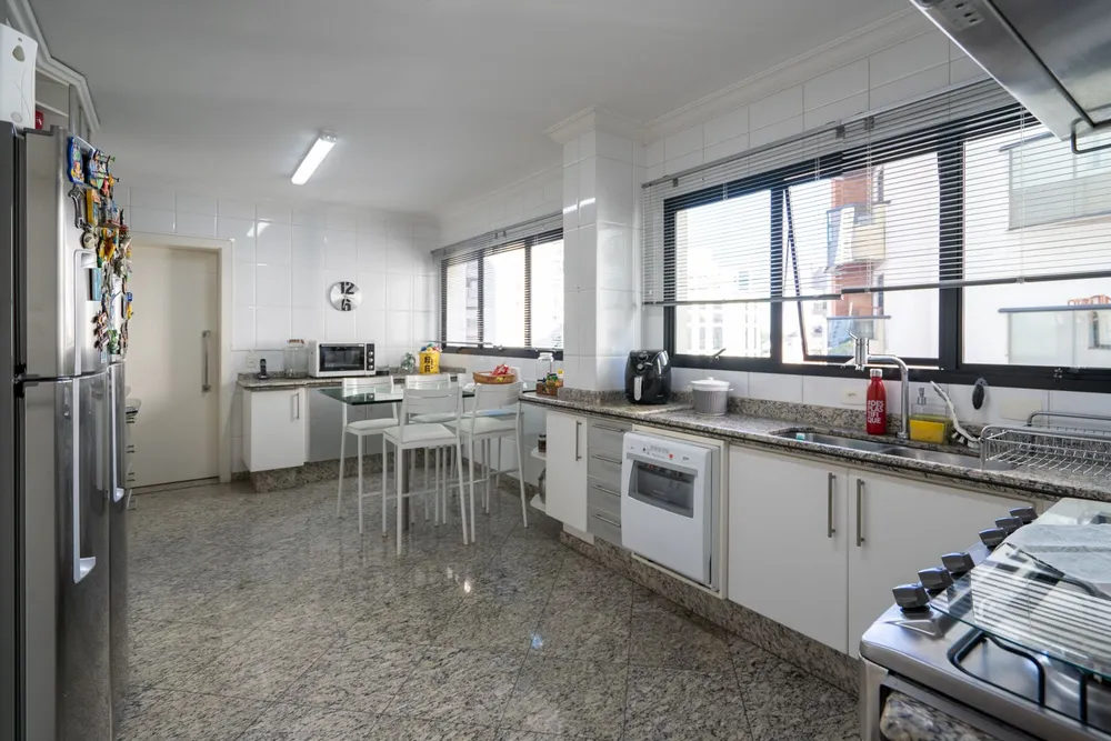 Apartamento, 3 quartos, 224 m² - Foto 5